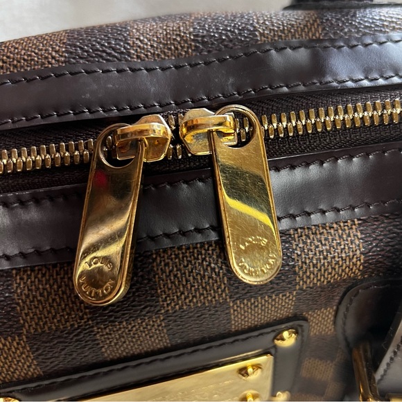LOUIS VUITTON Berkley Bag - Picture 3 of 13